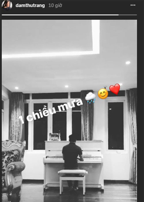 Vị thiếu gia phố núi cũng từng ngồi đánh đàn tặng bạn gái.