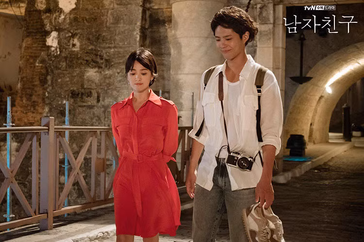 Park Bo Gum kém Song Hye Kyo đến 13 tuổi. Sự chênh lệch tuổi này phù hợp với tạo hình nhân vật trong phim. Ảnh: Fanpage