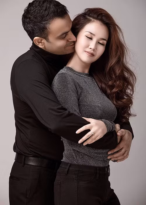 Chồng sắp cưới của Võ Hạ Trâm tên Vikas, là một doanh nhân. Ảnh: FBNV