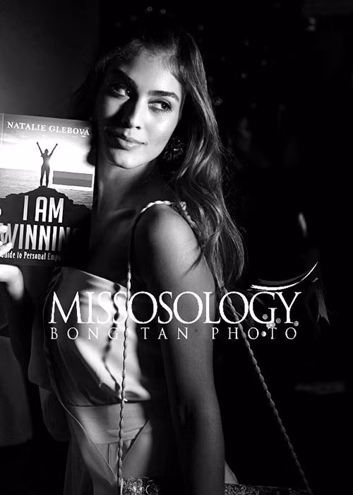 Hiện, cô là sinh viên ngành truyền thông tại một đại học ở Miami, Mỹ.