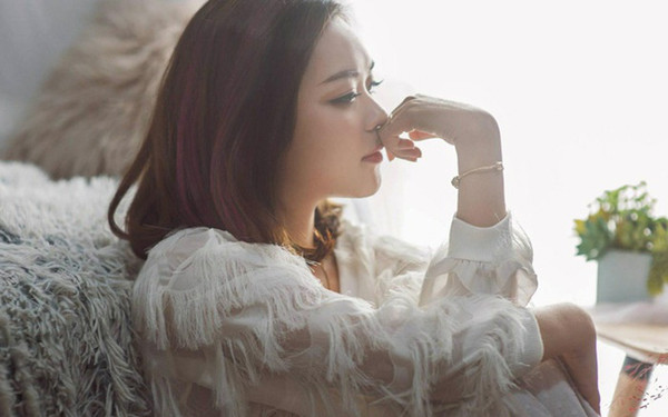 2. Phụ nữ đòi hỏi chu cấp mọi việc. Phụ nữ độc lập, có công việc, đam mê để theo đuổi không chỉ có thể tự kiếm tiền nuôi sống bản thân mà còn có sức hút mạnh mẽ đối với nam giới.