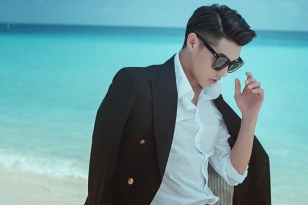 Thực vậy, cuộc sống hôn nhân không phải lúc nào cũng màu hồng của tình yêu, càng nghèo thì càng nhiều vấn đề và bất hạnh kéo đến. Trong khi đó, nam giới có nền tảng kinh tế vững chắc sẽ giúp hôn nhân ít vấn đề hơn. Chị em sẽ cảm nhận được sự an toàn trong mái ấm của mình.