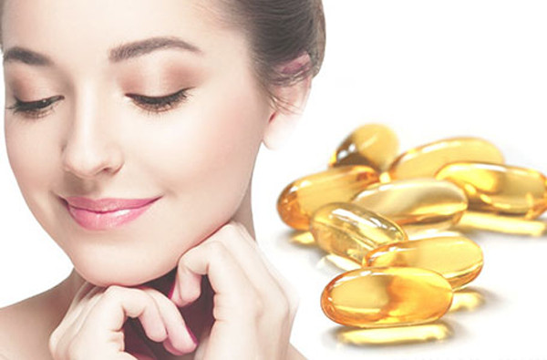 Vitamin E tốt cho nỗ lực làm đẹp song không nên uống liên tục. Sau khi bổ sung hết lọ vitamin E, bạn nên dừng uống chừng ba tháng rồi mới uống lại. Bổ sung quá nhiều vitamin E sẽ làm tăng gánh nặng cho các cơ quan nội tạng. Nó cũng ảnh hưởng đến quá trình chuyển hóa chất béo.