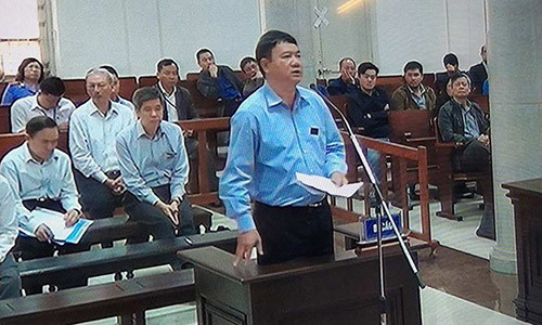 Phien toa sang nay, ong Dinh La Thang day dut dieu gi?