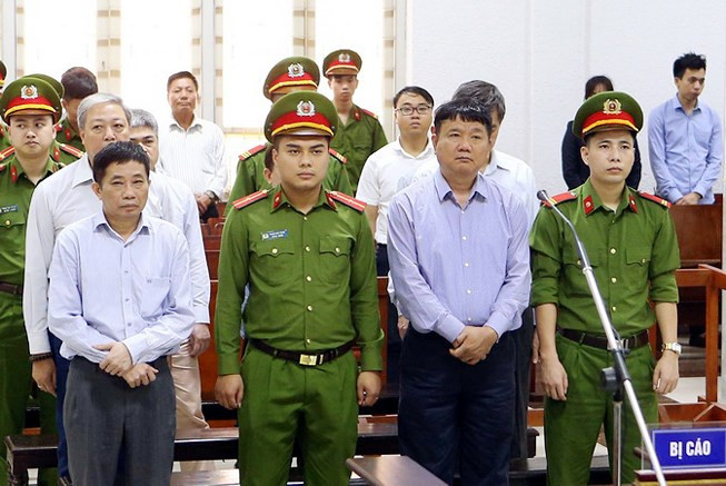 Luat su noi gi sau ban an 18 nam tu cua ong Dinh La Thang?