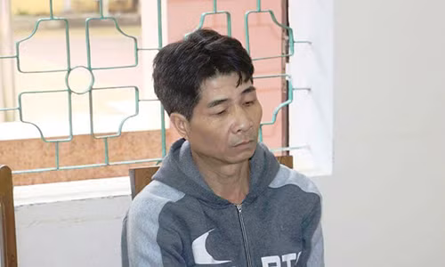 Đối tượng tại cơ quan công an.