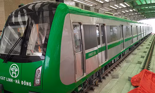 Tàu Cát Linh - Hà Đông (Hà Nội).