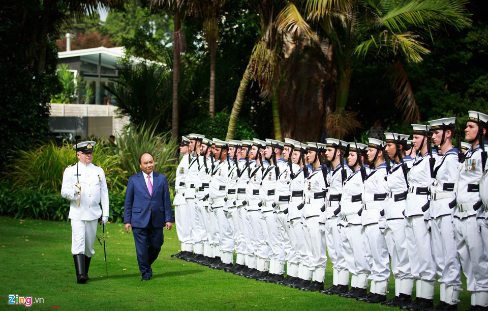 Sáng 13/3, lễ đón chính thức Thủ tướng Nguyễn Xuân Phúc diễn ra tại tòa nhà chính phủ ở thành phố Auckland, New Zealand. Đây là chuyến thăm đầu tiên của người đứng đầu chính phủ Việt Nam đến đảo quốc ở Nam bán cầu. Ảnh: Thanh Tuấn.