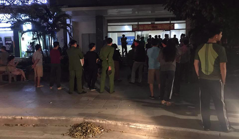 Theo chỉ huy Phòng Cảnh sát PCCC số 3, đám cháy được phát hiện từ một chiếc đệm mút ở một căn hộ bỏ không (không có người ở) trên tầng 18 của tòa chung cư. Ít phút sau khi xảy ra vụ cháy thì lửa đã được đơn vị dập tắt. Không có thiệt hại về người và tài sản không lớn.