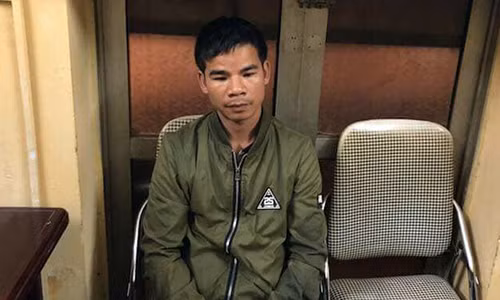 Đối tượng Bùi Văn Hoàn.