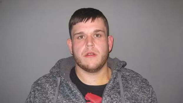 Tyler T. Edwards, 28 tuổi.