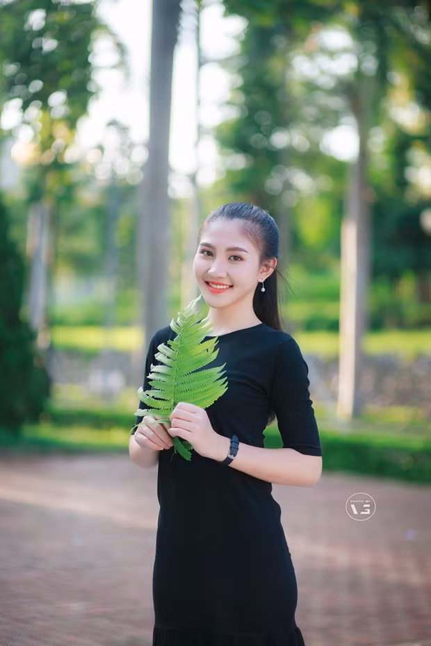 Không những dịu dàng xinh đẹp, cô gái đến từ Phú Thọ này còn có một tâm hồn trong trẻo, yêu thiên nhiên và luôn muốn giúp đỡ mọi người.