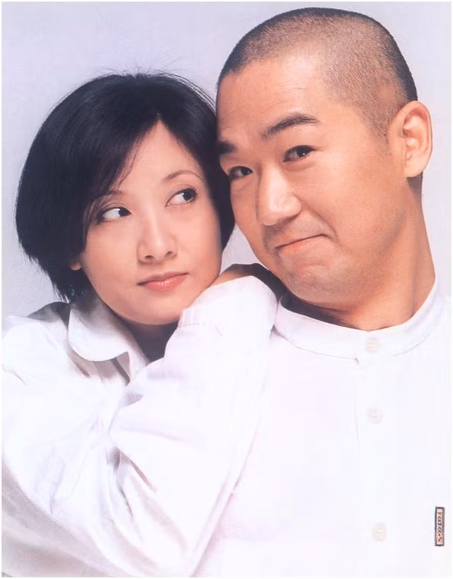 Trúng tiếng sét ái tình và biệt hiệu "hồ ly giật chồng".