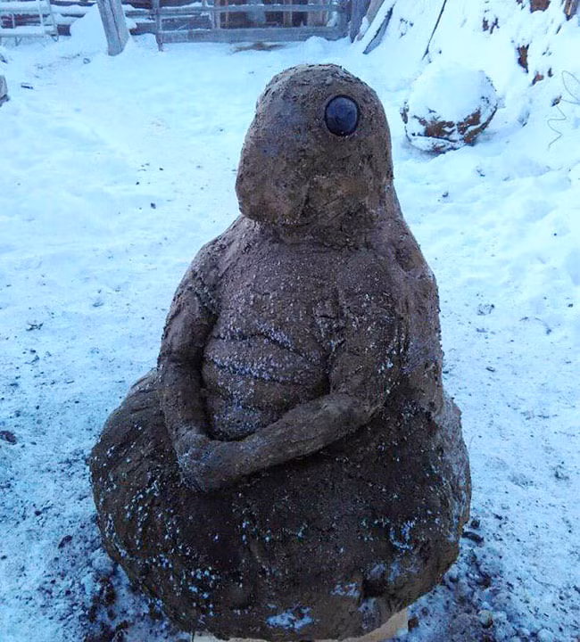 Tuy nhiên, đối với người nông dân đam mê nghệ thuật này, chẳng ai có thể dập tắt được niềm vui thú của ông. Ông sẽ luôn dùng cách đặc biệt này để chào mừng năm mới, thu hút khách du lịch ghé thăm.