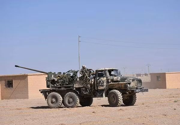 Anh: Quan doi Syria giai phong nhieu khu vuc gan Deir Ezzor-Hinh-10