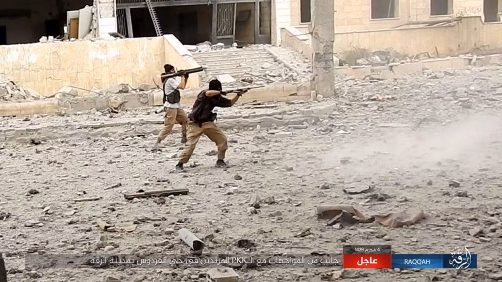 Ngoài ra, chúng còn phá hủy một xe Humvee của lực lượng SDF. Ảnh: South Front.