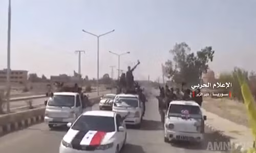 Video: Quan Syria an mung chien thang tai thanh pho Deir Ezzor