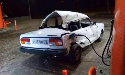 Chắc hẳn nhiều người tự hỏi liệu chiếc ô tô này liệu còn có thể sử dụng được hay không? Ảnh: ER.