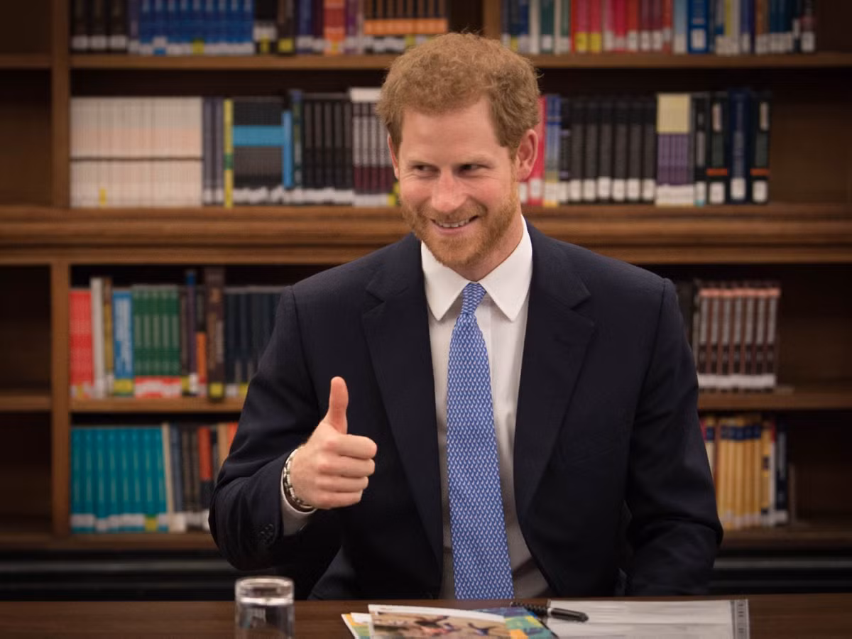 Hồi tháng 4/2017: Meghan thông báo cô đã đóng cửa trang blog “The Tig” của mình. Dư luận khi đó đồn đoán rằng cô và Hoàng tử Harry sẽ chuẩn bị đính hôn. Ảnh: Insider.