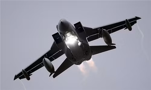 My khong kich “nham” o Raqqa, loat chien binh SDF thiet mang