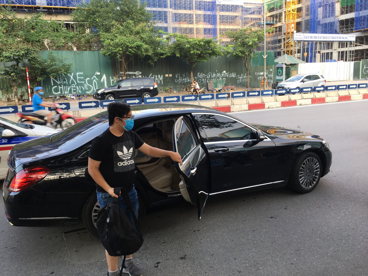 Kỳ thi tốt nghiệp THPT quốc gia 2020 diễn ra giữa bối cảnh dịch bệnh COVID-19 đang có nhiều diễn biến mới. Thế nhưng với sự nỗ lực của toàn ngành giáo dục, kỳ thi vẫn được tổ chức sau 2 tháng trì hoãn.