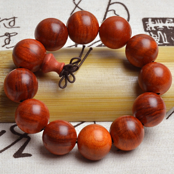 Cây Đàn hương được ví như “vàng xanh”. 