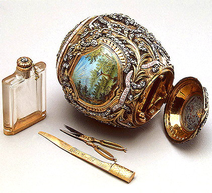 Hiện nay, một số quả trứng Faberge nằm trong sở hữu của các nhà sưu tập cá nhân hoặc bảo tàng và một số đã biến mất.