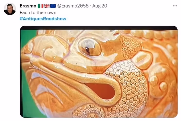 Cặp vợ chồng Scotland đã bị sốc và rất vui khi nghe về giá trị thực của món đồ này.