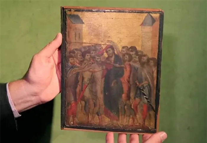  Bức tranh là một tác phẩm quý hiếm của danh họa người Ý Cimabue từ thế kỷ 13, là một trong 10 bức tranh thời trung cổ và phục hưng đắt nhất.