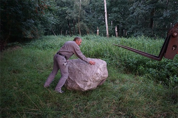 Khi bị đốt nóng, tảng đá này có khả năng phát ra wifi.