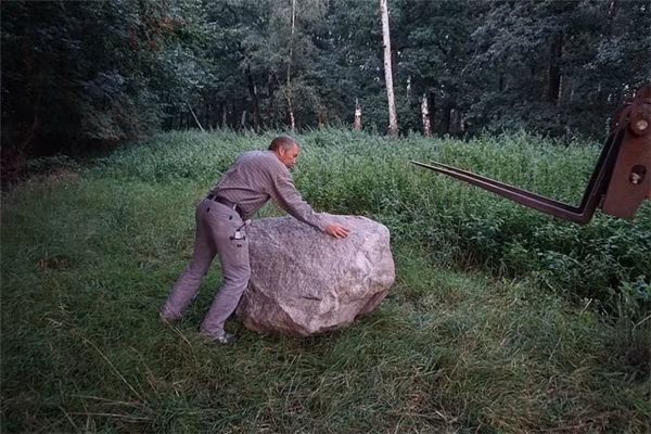 Khi bị đốt nóng, tảng đá này có khả năng phát ra wifi.