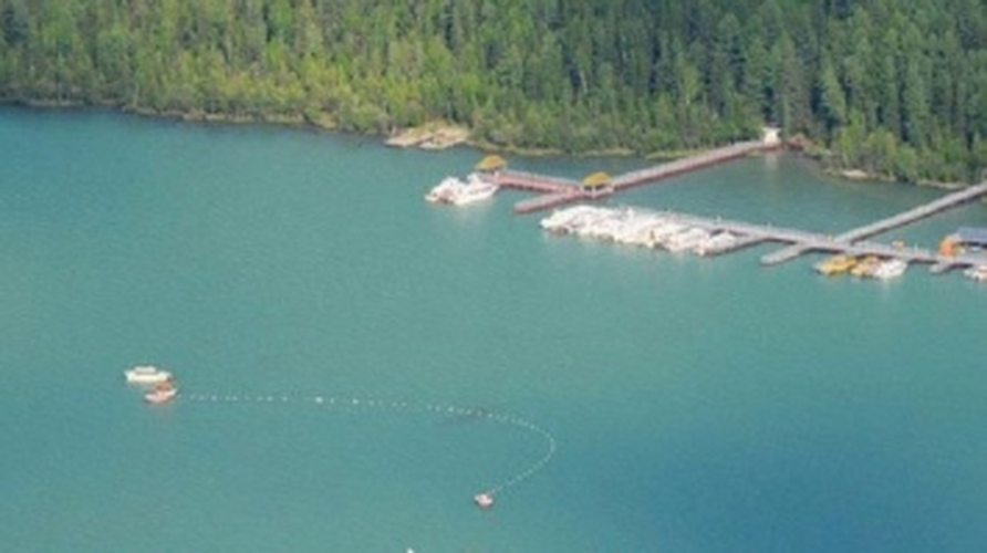 Truyền thuyết của bộ tộc Tuva kể rằng, khi Thành Cát Tư Hãn qua đời, thi thể của ông được chôn dưới nước để bảo vệ vị hoàng đế nổi tiếng này, và từ đó, người ta thấy thủy quái xuất hiện ở hồ Kanas.