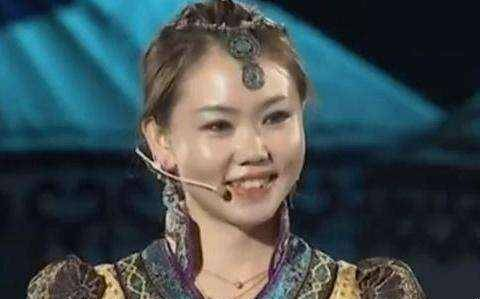 Họ cho biết, con dao này thực chất là một vật phẩm vô cùng quý hiếm từ thời kỳ quý tộc Mông Cổ sử dụng.