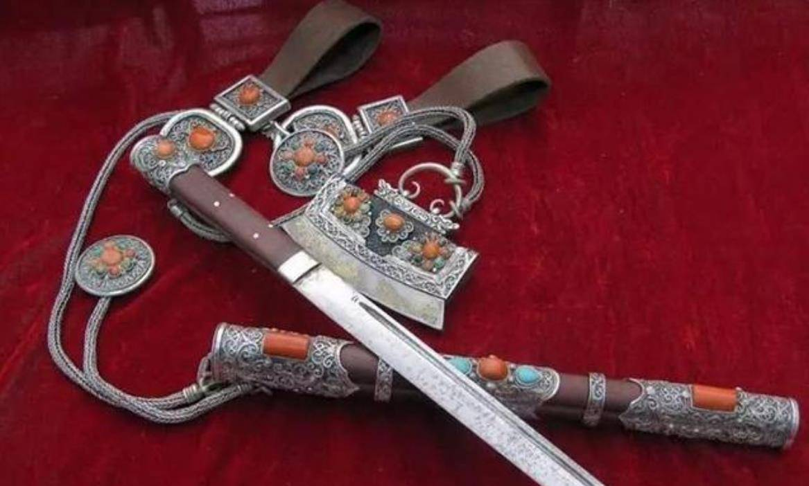 Về giá trị, con dao này có thể có giá lên tới 1,5 triệu NDT (khoảng 5 tỷ đồng), khiến cô gái và khán giả rất bất ngờ.