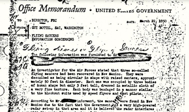 Theo Đạo luật về Tự do Thông tin (Freedom of Information Act), FBI đã công bố các tài liệu mật liên quan đến người ngoài hành tinh, và tài liệu này ghi lại vai trò của FBI trong các cuộc điều tra về người ngoài hành tinh từ năm 1947-1954.