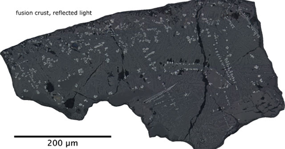 Mặc dù đã có giả thuyết cho rằng một tiểu hành tinh va chạm với Trái Đất cách đây khoảng 10.000 năm có thể đã bắn tảng đá lên không gian, những miệng hố va chạm phù hợp với thời gian này vẫn chưa được xác định.