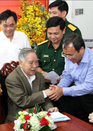 Ông Phan Văn Khải - vị nguyên thủ gần gũi, bình dị được nhiều người kính trọng.