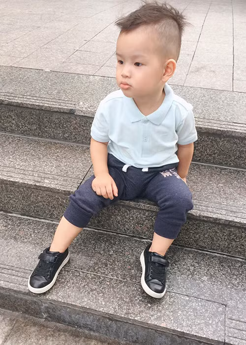 Thu Thủy từng cho biết, thiên thần nhỏ của cô có tâm hồn giống mẹ. Cậu nhóc sống rất tình cảm.