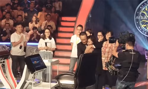 MC Lai Van Sam xuc dong chia tay “Ai la trieu phu”-Hinh-2