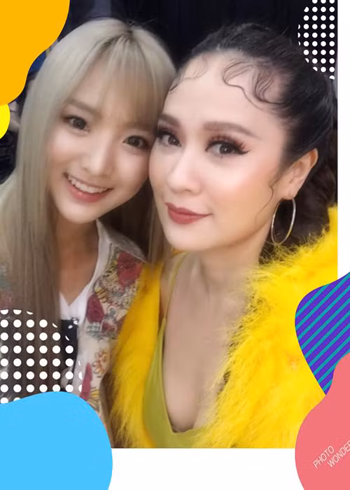 Thanh Thúy chụp ảnh cùng một diễn viên Thái Lan và muốn fans tìm ra 5 điểm khác nhau giữa diễn viên Việt và diễn viên Thái Lan.