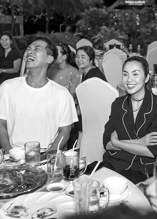 Tăng Thanh Hà tươi rói trong tiệc sinh nhật của con trai ca sĩ Thảo Trang.