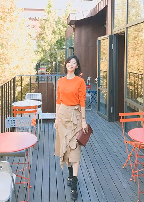 Cũng giống như lần đầu mang thai, lần này, Park Soo Jin không có nhiều thay đổi về diện mạo và vóc dáng.