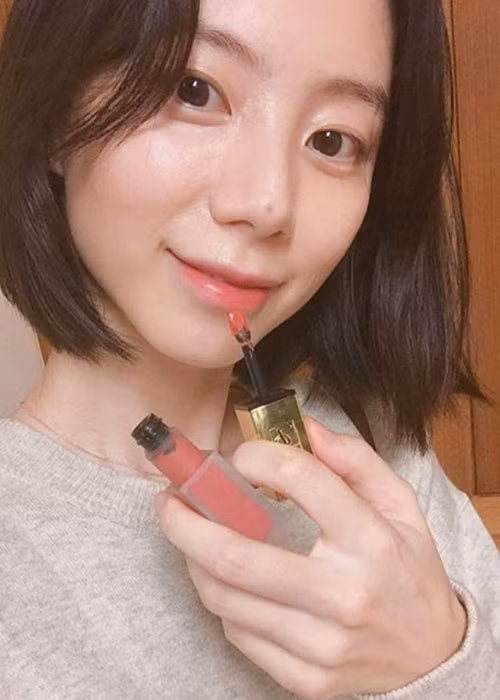 Trên trang cá nhân, ngoài hình ảnh bầu bí, Park Soo Jin còn thường xuyên cập nhật hình ảnh cuộc sống đời thường bên con trai và chồng.