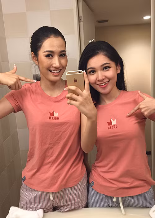 Căn bệnh khiến Thùy Dung lo lắng, nhất là khi cuộc thi đang bước vào chặng đường cuối. Sáng ngày 9/11, đại diện Việt Nam cùng BTC đến bệnh viện khám bệnh. Theo bác sĩ, do Thùy Dung đã tiêm ngừa vắc xin trước đó nên việc điều trị sẽ nhanh hơn.