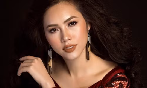 NTK Sy Hoang khuyen Hoang My thoi lam giam khao HH Hoan vu