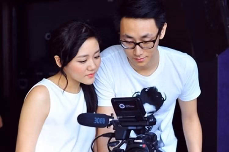 Khi lên tiếng về mối quan hệ với Rocker Nguyễn, Văn Mai Hương cho biết đó chỉ là một tình bạn đặc biệt. Về phía Rocker Nguyễn, anh luôn né tránh nhắc đến Văn Mai Hương. Sau một thời gian vướng tin đồn hẹn hò, cả hai bận rộn với những dự án riêng của mình. Ảnh: NVCC