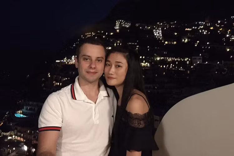 Chân dài sinh năm 1989 vốn kín tiếng về đời tư nên hiếm khi chia sẻ về chuyện hẹn hò của cô và người yêu ngoại quốc.