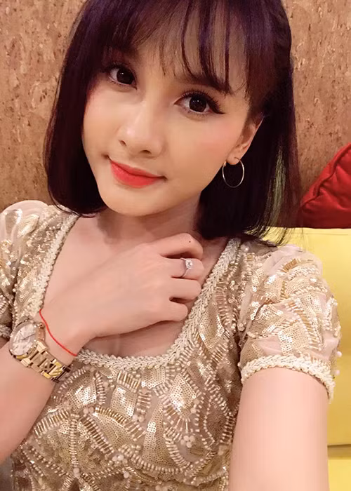 Bảo Thanh đi quay ở Sài Gòn là một trong những tin tức sao Việt trong ngày 21/11.