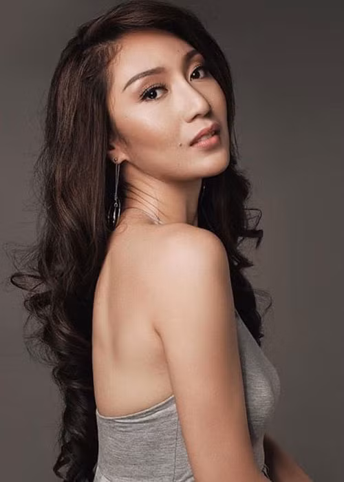 Tân Hoa hậu Trái đất hiện là giảng viên tại trường Đại học Santo Tomas.