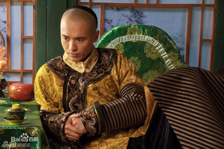 Người tình màn ảnh của Phạm Băng Băng chọn diễn xuất sau khi bị chấn thương. Anh đã tốt nghiệp Học viện hí kịch Thượng Hải hệ chính quy. Ảnh: Sina